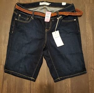 NWT Torrid Denim Bermuda Shorts with Belt